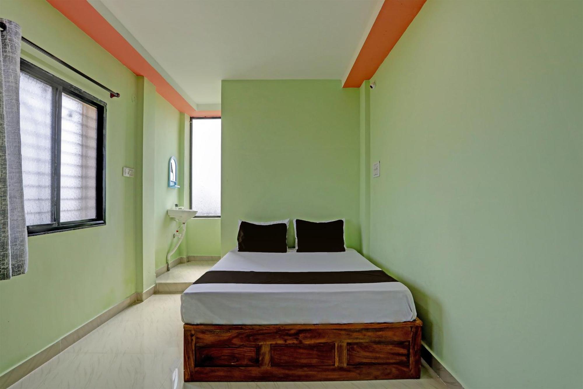 Spot On Hotel Leo Star Chandrapur Exterior foto