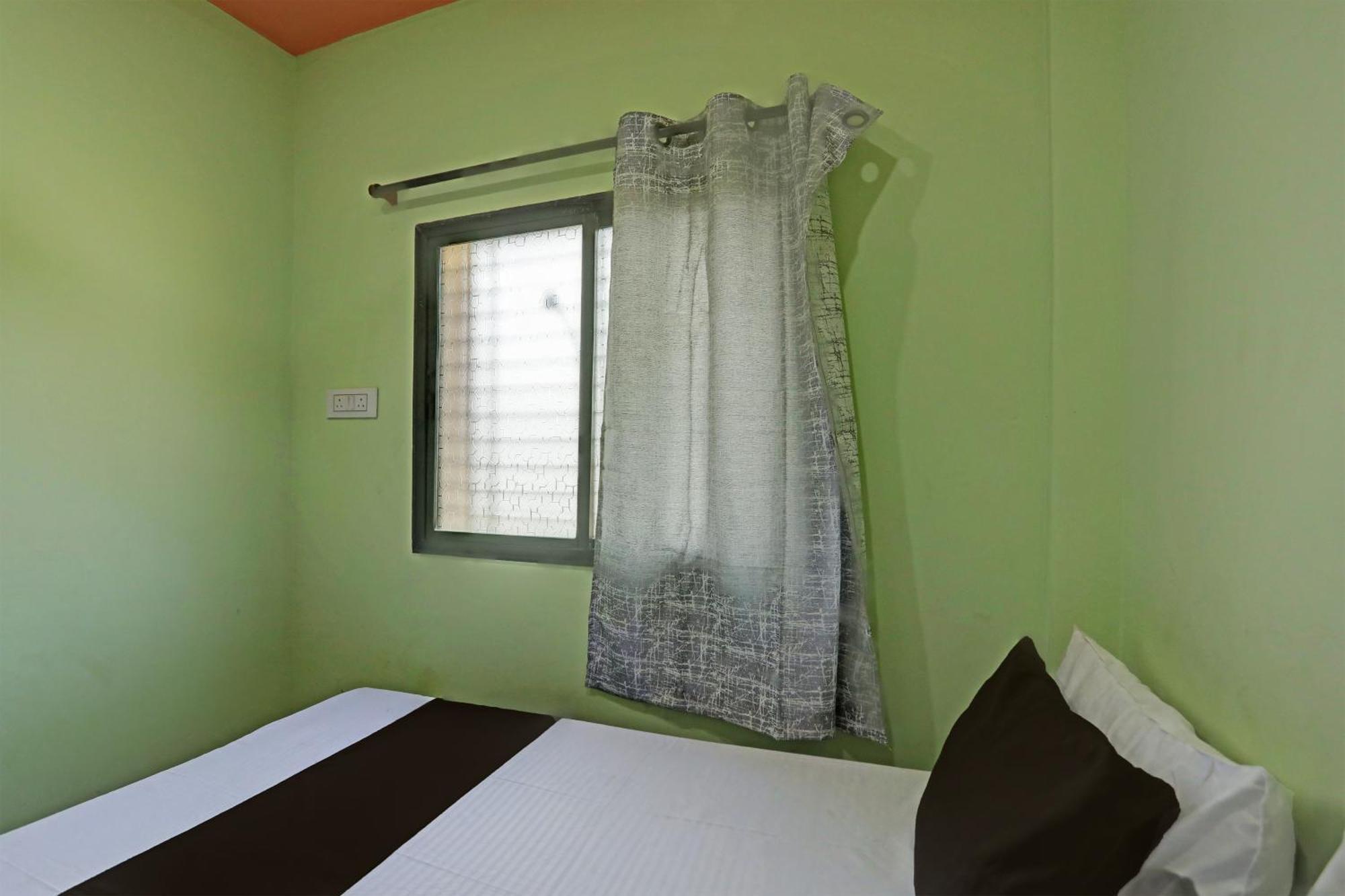 Spot On Hotel Leo Star Chandrapur Exterior foto